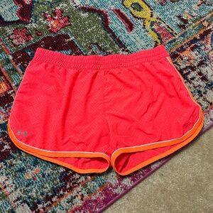 Under Armour Running/Workout Short size Large